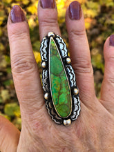 Load image into Gallery viewer, Mohave Green Turquoise Sterling Silver Hand Stamped Statement Talon Ring - Hawkeye Jewelry
