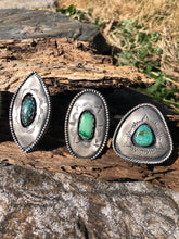 Load image into Gallery viewer, Blue Green Turquoise Triangle Shadowbox Ring
